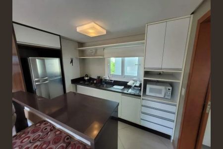 Cozinha  de apartamento para alugar com 1 quarto, 59m² em Mont’Serrat, Porto Alegre
