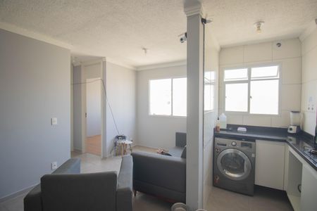 Apartamento para alugar com 45m², 2 quartos e sem vagaCozinha e Área de Serviço