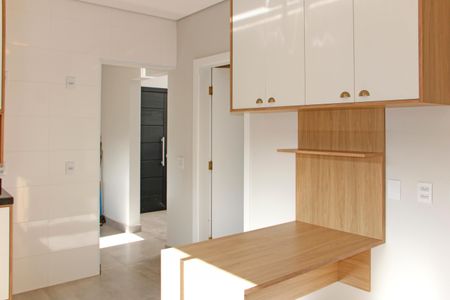 Casa de condomínio para alugar com 466m², 5 quartos e 6 vagasCozinha 1