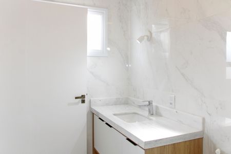 Casa de condomínio para alugar com 466m², 5 quartos e 6 vagasBanheiro da Suíte 1