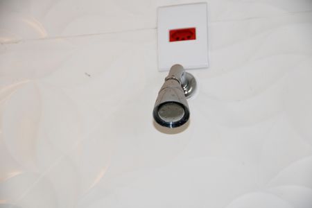 Casa de condomínio para alugar com 466m², 5 quartos e 6 vagasBanheiro 2