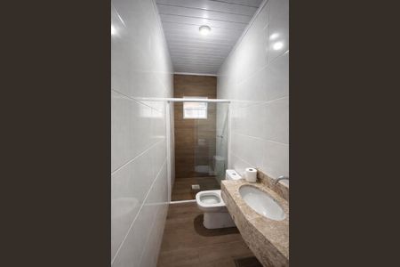 Banheiro de casa para alugar com 2 quartos, 50m² em Mathias Velho, Canoas