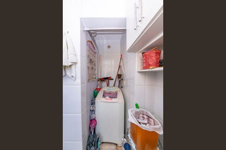 Apartamento à venda com 65m², 2 quartos e 1 vagaÁrea de Serviço