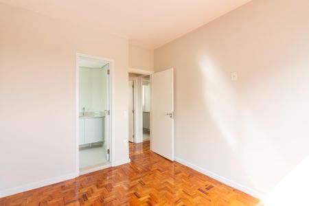 Suíte  de apartamento à venda com 3 quartos, 80m² em Vila Yara, Osasco