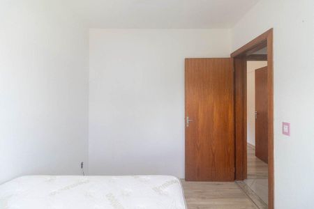 Quarto 1 de apartamento para alugar com 2 quartos, 60m² em São João, Porto Alegre