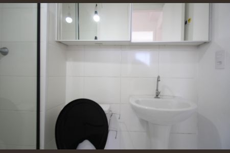 Apartamento para alugar com 37m², 2 quartos e 1 vaga Apartamento para alugar com 37m², 2 quartos e 1 vagaBanheiro