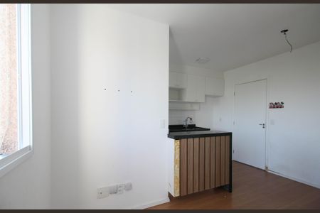 Sala de apartamento para alugar com 2 quartos, 37m² em Paraíso do Morumbi, São Paulo