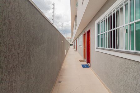 Casa de condomínio à venda com 70m², 2 quartos e 1 vagaÁrea comum