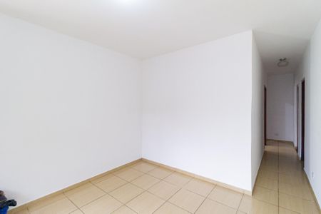 Sala de casa para alugar com 4 quartos, 152m² em Km 18, Osasco