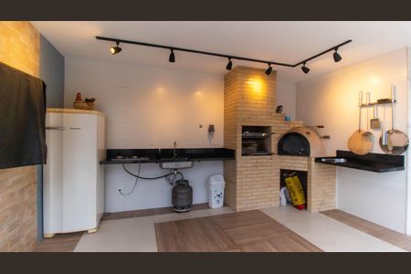 Casa de condomínio à venda com 247m², 4 quartos e 2 vagas