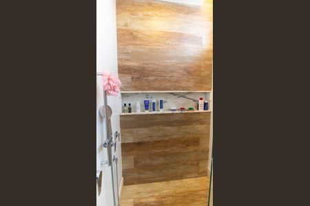 Casa de condomínio à venda com 247m², 4 quartos e 2 vagas