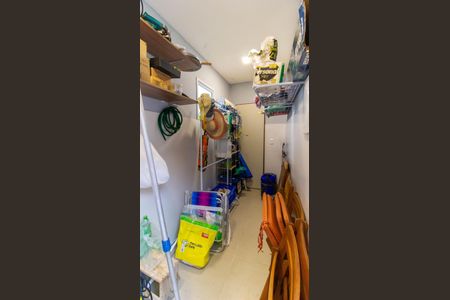 Casa de condomínio à venda com 247m², 4 quartos e 2 vagas