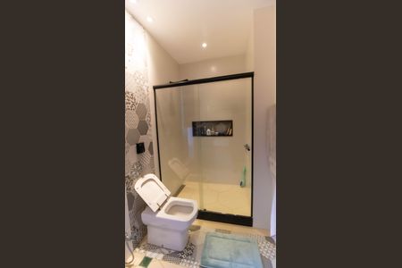 Casa de condomínio à venda com 247m², 4 quartos e 2 vagas