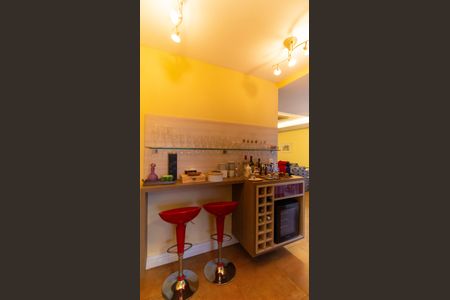 Casa de condomínio à venda com 247m², 4 quartos e 2 vagas