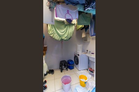 Casa de condomínio à venda com 247m², 4 quartos e 2 vagas