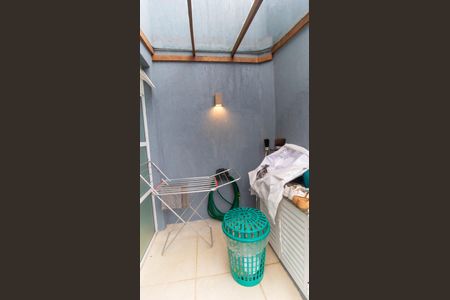 Casa de condomínio à venda com 247m², 4 quartos e 2 vagas