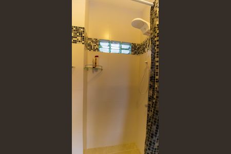 Casa de condomínio à venda com 247m², 4 quartos e 2 vagas