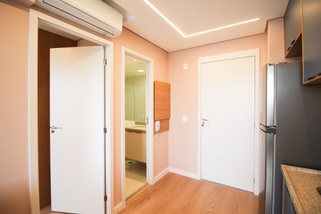 Studio para alugar com 28m², 1 quarto e sem vaga Studio para alugar com 28m², 1 quarto e sem vagaBanheiro