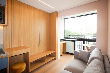 Sala de kitnet/studio para alugar com 1 quarto, 28m² em Moema, São Paulo