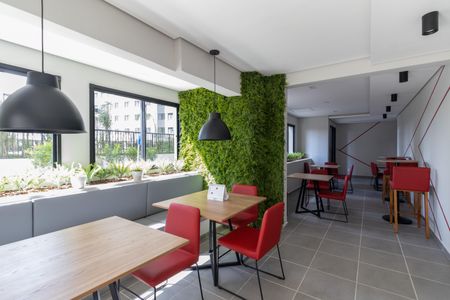 Apartamento para alugar com 42m², 2 quartos e 1 vagaÁrea Comum - Salão de Festas   