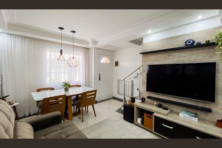 Casa de condomínio à venda com 73m², 2 quartos e 2 vagasSala