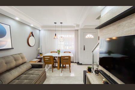 Casa de condomínio à venda com 73m², 2 quartos e 2 vagasSala