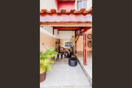 Casa de condomínio à venda com 73m², 2 quartos e 2 vagasGaragem