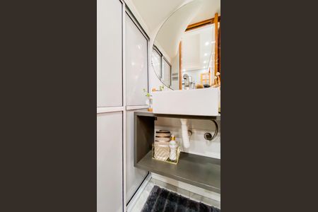 Casa de condomínio à venda com 73m², 2 quartos e 2 vagasLavabo