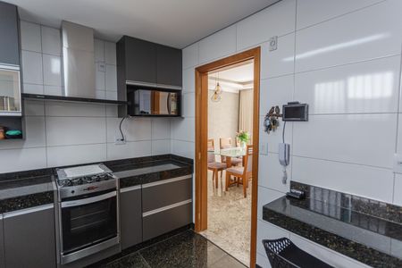 Apartamento à venda com 170m², 3 quartos e 3 vagasCozinha