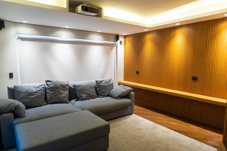Apartamento à venda com 420m², 4 quartos e 4 vagasCobertura - Sala de Cinema