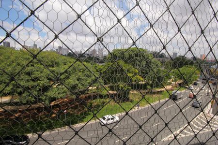 Apartamento para alugar com 69m², 2 quartos e 1 vaga