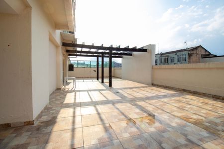 Apartamento para alugar com 70m², 2 quartos e 1 vagaÁrea comum - Churrasqueira