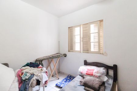 Casa para alugar com 180m², 2 quartos e 2 vagasQuarto 2