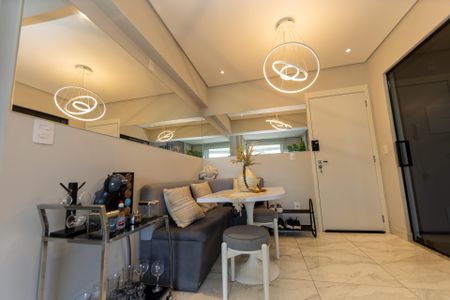 Apartamento à venda com 70m², 2 quartos e 2 vagas Apartamento à venda com 70m², 2 quartos e 2 vagasSala