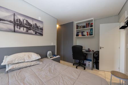 Apartamento à venda com 70m², 2 quartos e 2 vagas Apartamento à venda com 70m², 2 quartos e 2 vagasSuite