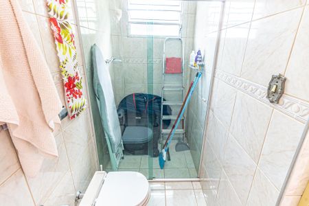 Casa à venda com 240m², 3 quartos e 3 vagas Casa à venda com 240m², 3 quartos e 3 vagasBanheiro 2