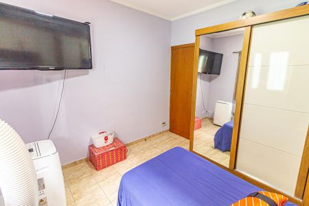 Casa à venda com 240m², 3 quartos e 3 vagas Casa à venda com 240m², 3 quartos e 3 vagasQuarto 1