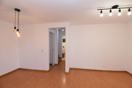 Casa para alugar com 80m², 3 quartos e 3 vagasSala