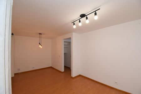 Sala de casa para alugar com 3 quartos, 80m² em Cajuru, Curitiba