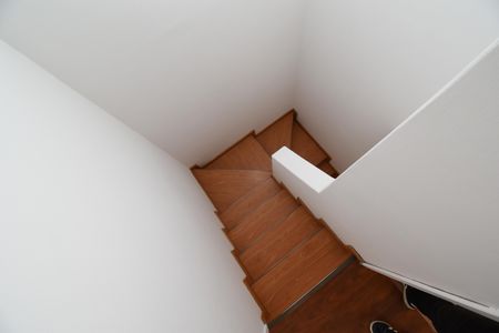 Casa para alugar com 80m², 3 quartos e 3 vagasCorredor/Escadas