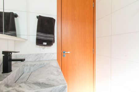 Apartamento para alugar com 52m², 2 quartos e 1 vaga Apartamento para alugar com 52m², 2 quartos e 1 vagaBanheiro