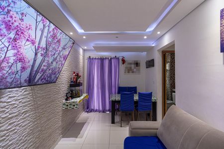 Sala de apartamento à venda com 2 quartos, 50m² em Itaquera, São Paulo