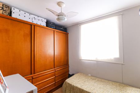 Quarto  de apartamento para alugar com 2 quartos, 48m² em Del Castilho, Rio de Janeiro