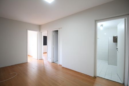 Sala de apartamento para alugar com 2 quartos, 51m² em Vila Sonia, São Paulo