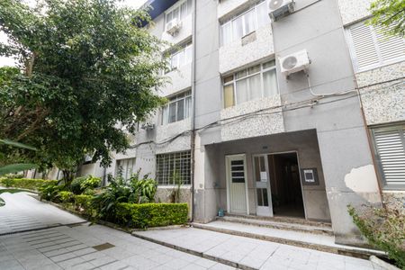 Apartamento para alugar com 65m², 2 quartos e sem vagaFachada