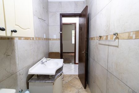 Apartamento para alugar com 65m², 2 quartos e sem vagaBanheiro