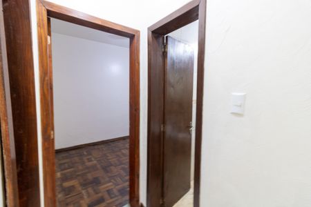 Corredor de apartamento para alugar com 2 quartos, 65m² em Menino Deus, Porto Alegre