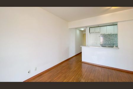 Apartamento para alugar com 67m², 3 quartos e 1 vaga Apartamento para alugar com 67m², 3 quartos e 1 vagaSala