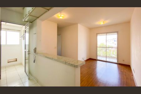 Sala de apartamento para alugar com 3 quartos, 67m² em Vila Butantã, São Paulo