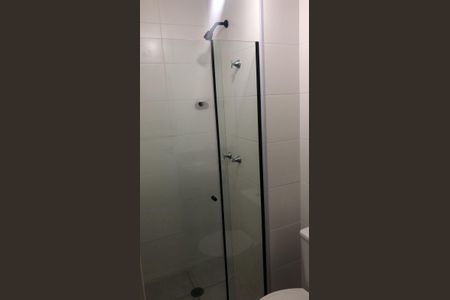 Banheiro de apartamento para alugar com 2 quartos, 46m² em Presidente Altino, Osasco